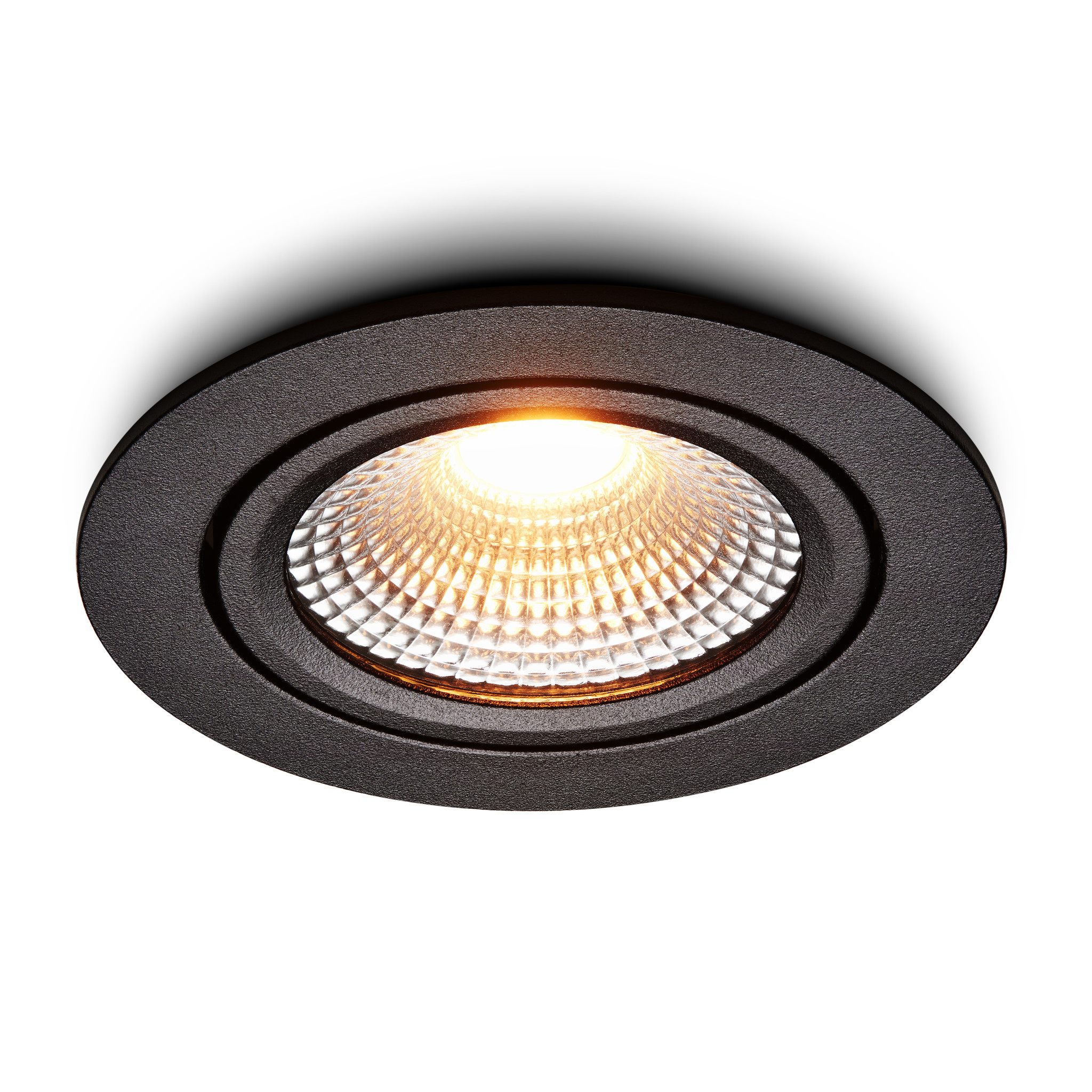 vivaro-black-angle-on.jpg vivaro-black-angle-on.jpg